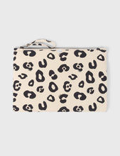 Cargar imagen en el visor de la galería, Bolso Pouch Leopard