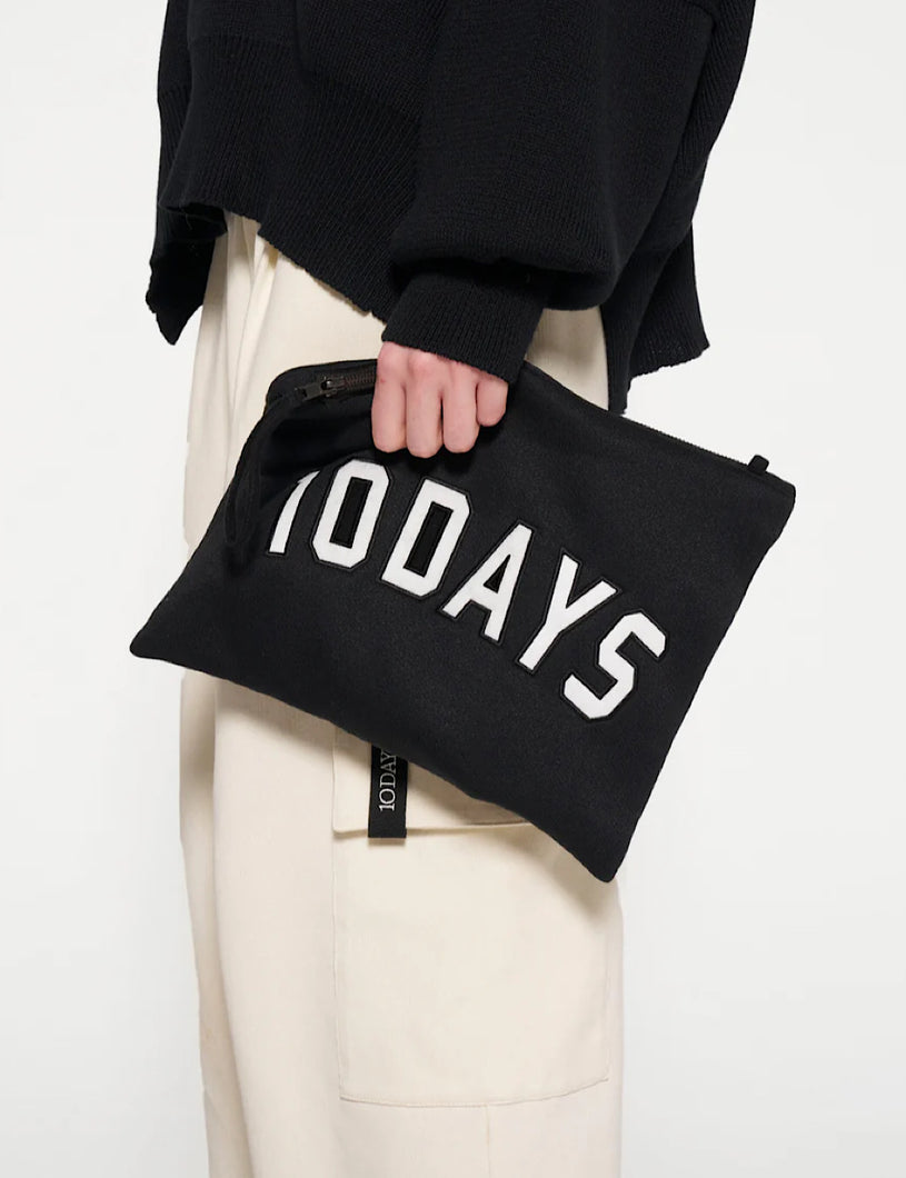 Bolso Pouch Black